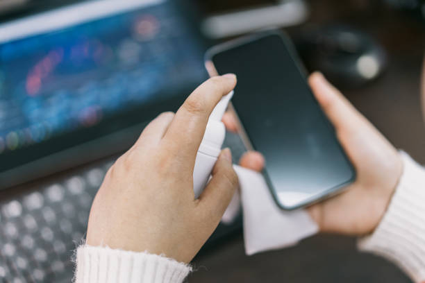 Dark Mode Won’t Save Your Eyes, But These Screen Tweaks Will