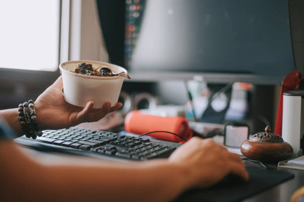 The Spill-Proof, Crumb-Free Desk Snacking Setup That Actually Works
